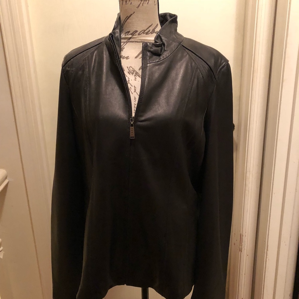 Jacket genuine leather DKNY. NWOT